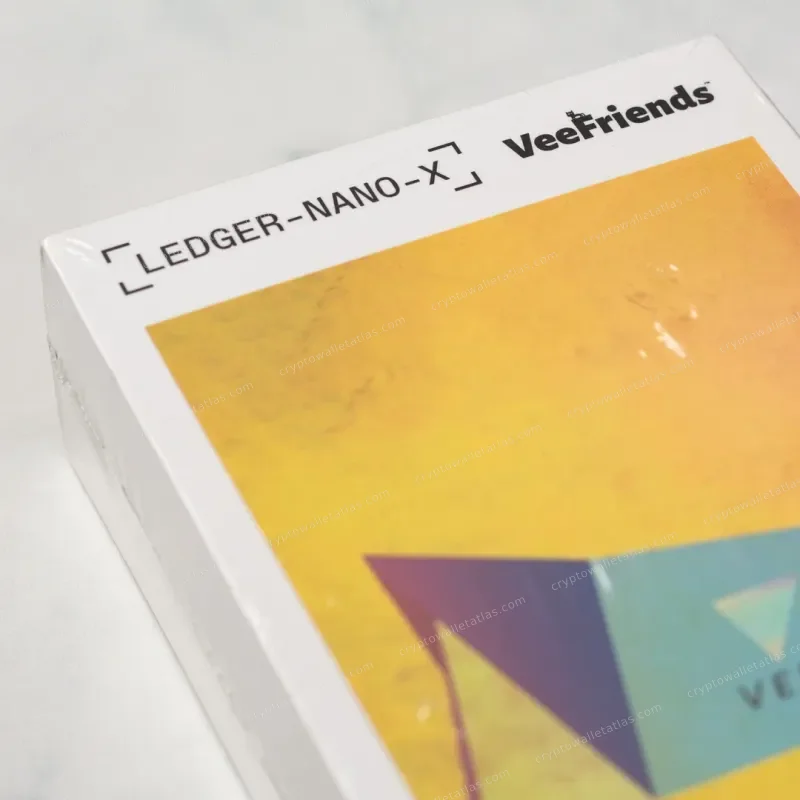 Ledger Nano X VeeFriends VeeCon 2022 Edition - box side panel with co-branded logo