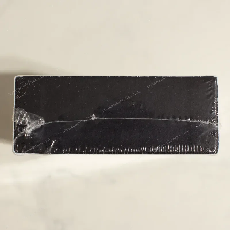Ledger Nano S Plus Cool Cats - device face close-up